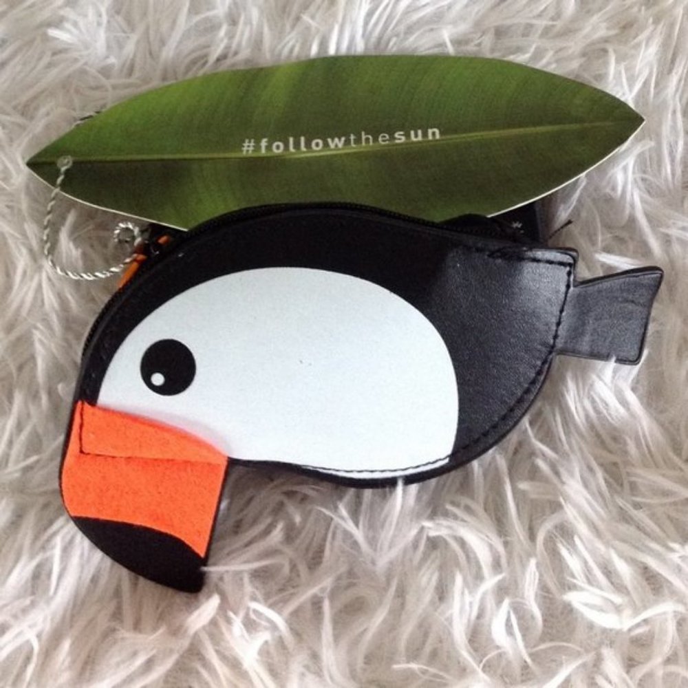 FARM Rio Toucan Foldable Tote - Picture 4 of 11